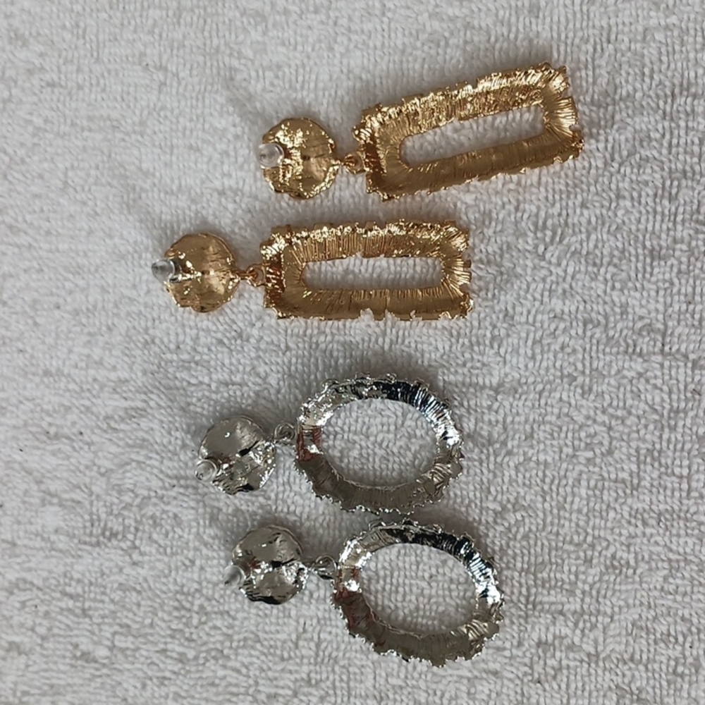 WOMEN'S Geometric Chunky Drop Silver and Gold Earring Set. Set of 2. - Picture 7 of 12